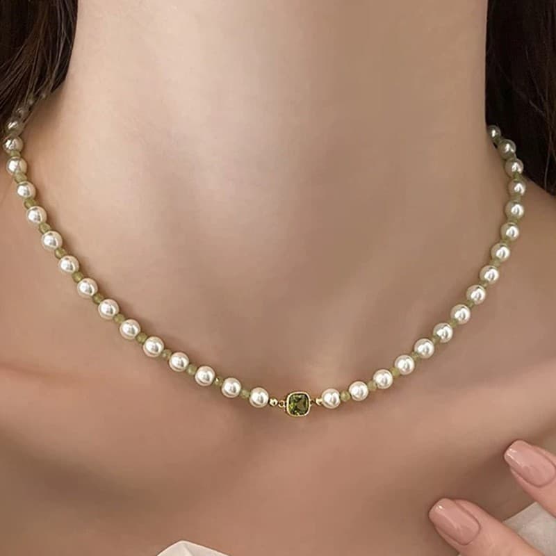 Luxury Style  Pearl Necklace For Women Dainty Elegant Collarbone Choker Sweater Chain Accessory