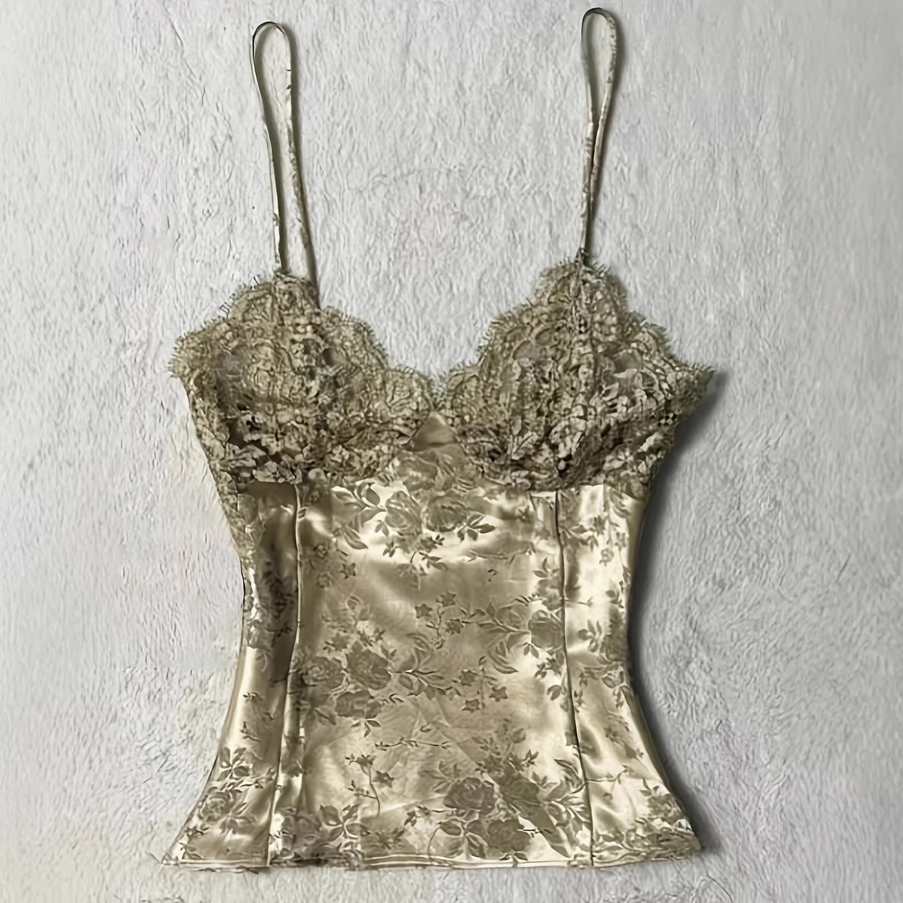 Sweet And Alluring Lace Patchwork V-neck Camisole