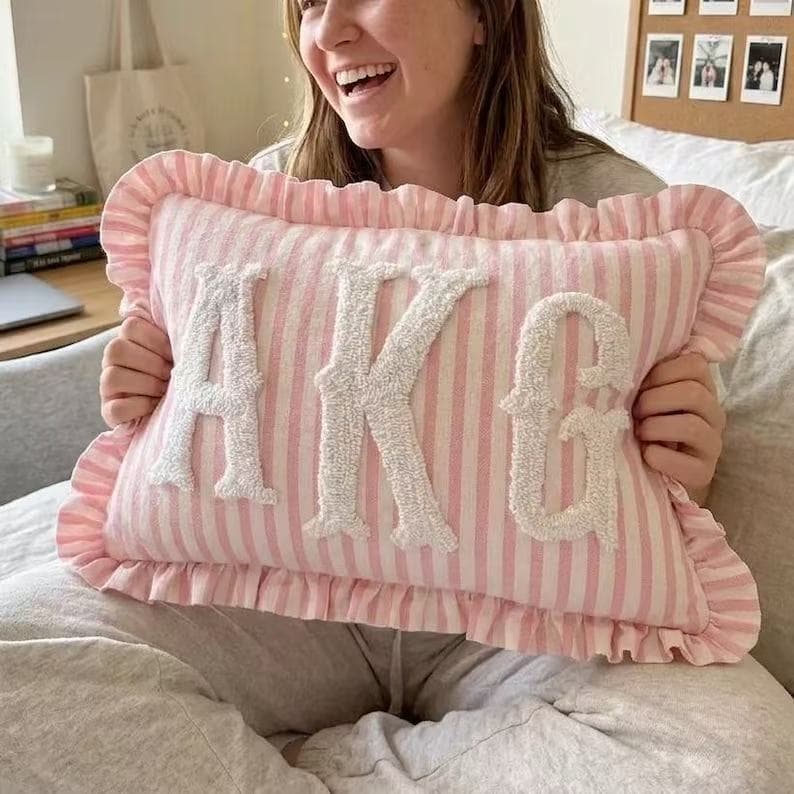 Personalized Letter-Embroidered Throw Pillow For Home Use